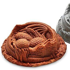 Game of Thrones ThinkGeek Sleeping Dragon W Eggs Cake Pan